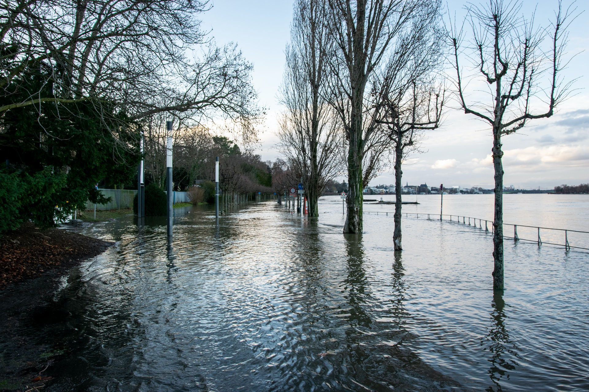 Read more about the article (par 5.4.4.2 ) Flooding (taken from Wikipedia)